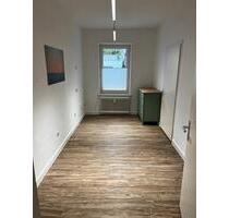 Heller 11qm Therapieraum in Physio- und Osteopathiepraxis - München Ludwigsvorstadt-Isarvorstadt