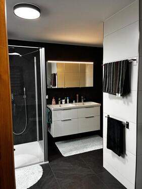 Foto - 5 Zimmer Dachgeschoßwohnung zur Miete in Schwallungen