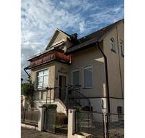 Großzügiges Einfamilienhaus mit Garten,Garage und Balkon - Bad Pyrmont