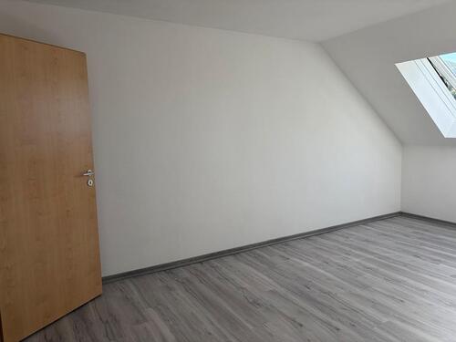 Foto - 2 Zimmer Dachgeschoßwohnung zur Miete in Bubenreuth