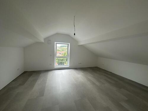 Foto - Helle 2-Zimmer Wohnung im kernsanierten Altbau mit EBK