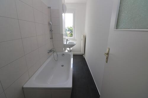 Foto - Für Sparfüchse...günstige 2-RW mit Wanne!!!
