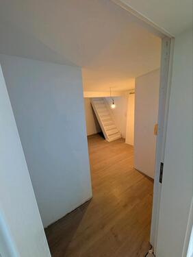 Foto - 2,5 ZWG mit Altbaucharme und großem Dachstudio