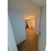 2,5 ZWG mit Altbaucharme und großem Dachstudio - Bad Camberg