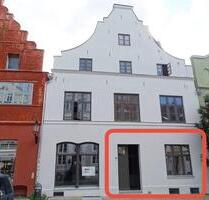 Freundliche Gewerbeeinheit 33 m² Gewerbe in 1a Innenstadtlage Einzelhandel Geschäft Laden Ladenlokal Büro Kiosk - Wismar Altstadt