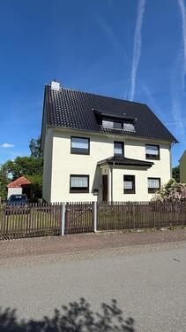 Foto - Zweifamilienhaus 200qm, 975qm Grundstück