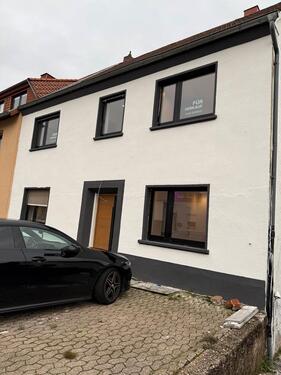 Foto - Zum Verkauf steht ein renoviertes Haus in Lebach-Steinbach