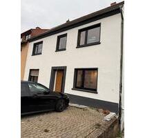 Zum Verkauf steht ein renoviertes Haus in Lebach-Steinbach