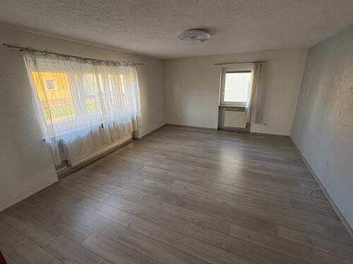 Foto - 3 Zimmer Erdgeschoßwohnung zur Miete in Sugenheim