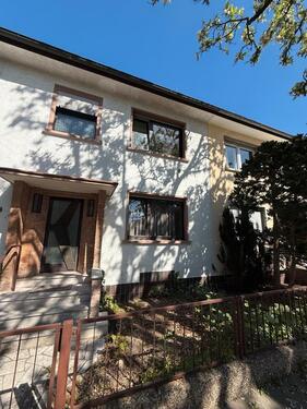 Foto - Doppelhaushälfte zu vermieten Neu-Isenburg West mit GartenSauna