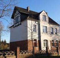 Zweifamilienhaus mit bezugsfrei werdender Erdgeschosswohnung - Neupetershain