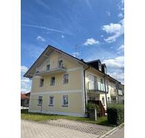 Gepflegte, helle Dachgeschosswohnung in ruhiger Siedlungslage - Kirchdorf am Inn