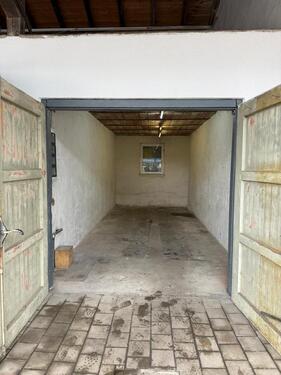 Foto - Lagerfläche mit Stellplatz - 160,00&nbsp;EUR Kaltmiete, ca.&nbsp; 7,50&nbsp;m&sup2;