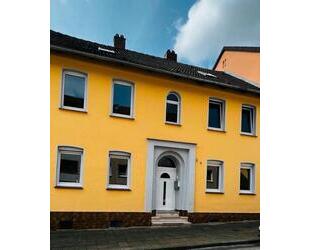 Reihenhaus - Stadtmitte - 140.000,00&nbsp;EUR Kaufpreis, ca.&nbsp; 180,00&nbsp;m&sup2; in Hötensleben (PLZ: 39393)