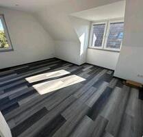 2-Zimmer-Dachgeschosswohnung zu vermieten - Heide