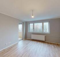 **FRISCH RENOVIERT** Moderne 2-Zimmer-Wohnung mit EBK, BALKON und stilvollem Duschbad in Marienfelde - Berlin Tempelhof-Schöneberg