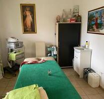 Raum für Nagelstudio, Kosmetik, med. Fußpflege, Physio - Grabenstätt