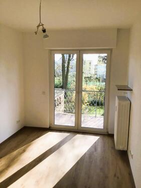 Foto - Erstbezug nach Sanierung 4 Zimmer 105 qm Süd-Balkon Köln-Ostheim