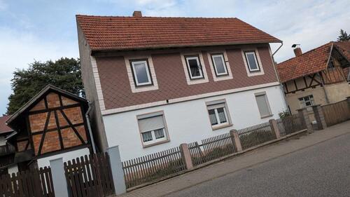 Foto - 8 Zimmer Bauernhaus, Landhaus zum Kaufen in Hildburghausen
