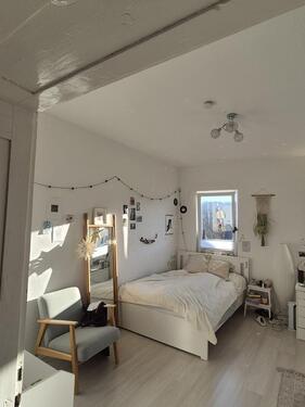 Foto - Helles WG-Zimmer - 350,00&nbsp;EUR Kaltmiete, ca.&nbsp; 17,00&nbsp;m&sup2;