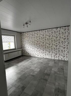 Foto - Helle 3,5 Zimmer Wohnung mit Balkon und Garage