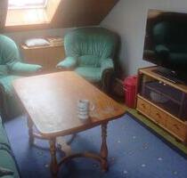 Möbliertes Einzelzimmer mit Bad 40 qm - Bad Driburg