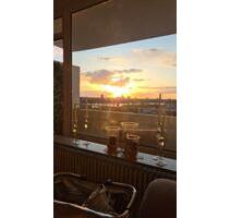 Schönes Appartment mit Blick über gesamt Köln