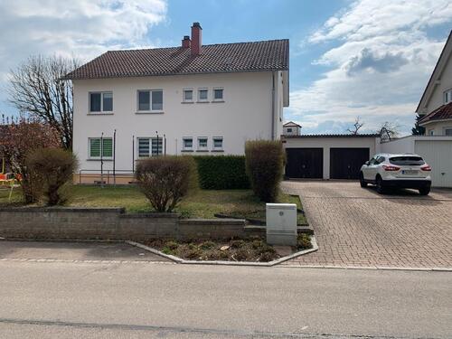 Foto - Zweifamilienhaus mit Zwei Garagen im Zimmern ob Rottweil