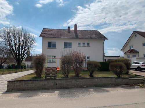 Foto - 12 Zimmer Mehrfamilienhaus, Wohnhaus in Zimmern ob Rottweil