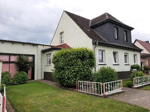 Foto - Enfamilienhaus - 100.000,00&nbsp;EUR Kaufpreis, ca.&nbsp; 130,00&nbsp;m&sup2;