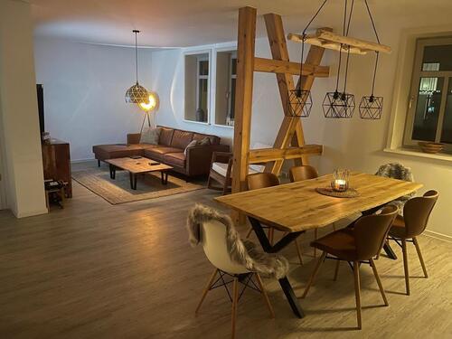 Foto - 4-Zimmer-Wohnung mit Balkon - 950,00 EUR Kaltmiete,