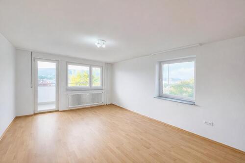 Foto - Hochwertig sanierte 3,5-Zimmer-Wohnung mit offener Küche, Balkon & Stellplatz – bezugsfrei ab 01.02.