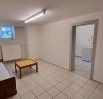 Teilmöbliertes Zimmer für Studenten (NR) in saniertem Altbau - Göttingen Oststadt