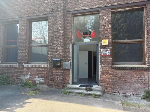 Foto - Gewerberäume mit Lagerhalle - 975,00&nbsp;EUR Kaltmiete, ca.&nbsp; 150,00&nbsp;m&sup2;