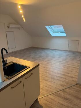 Foto - Frisch Renovierte Dachgeschosswohnung in einer sehr schönen Lage