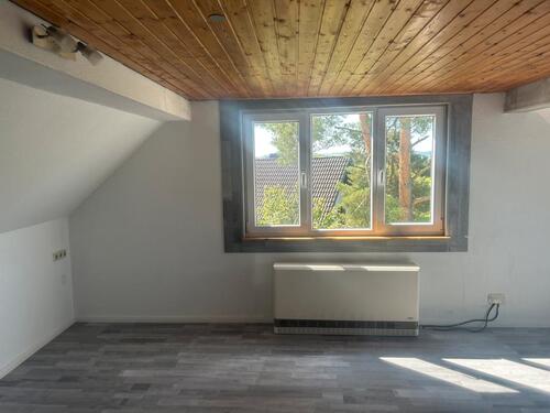 Foto - Gemütliche Dachgeschosswohung - 320,00&nbsp;EUR Kaltmiete, ca.&nbsp; 38,00&nbsp;m&sup2;