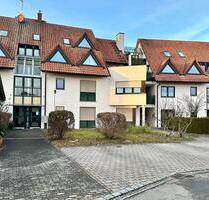 Gemütliche & ruhige 2 Zimmer DG-Wohnung mit Dachterrasse - Fronreute