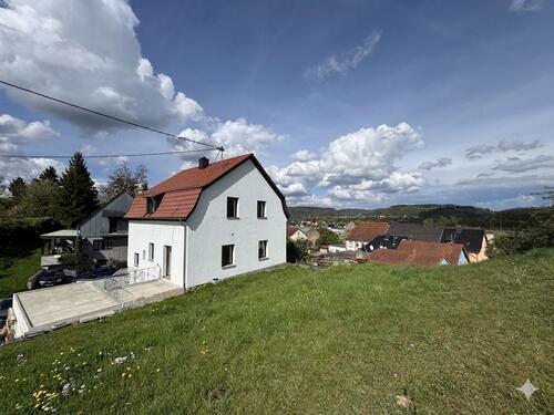Foto - Kernsanierter Altbau mit Fernblick in ruhiger Lage von Merzig-OT