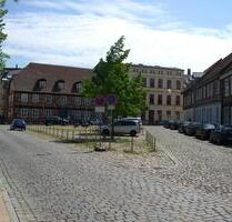 Attraktive 2,5 Zimmer-Wohnung am Schweinemarkt zu mieten! - Schwerin Altstadt