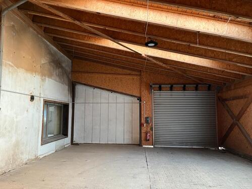 Foto - GewerbehalleRolltor Perfekte Größe zum Lagern