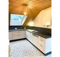 Helle Dachwohnung in ruhiger Lage am Ortsrand von Ammerbuch