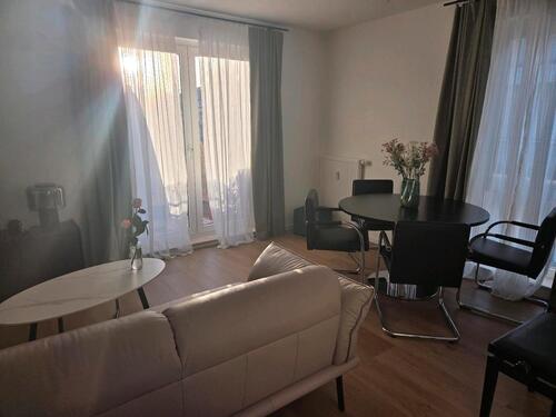 Foto - Moderne, renovierte 3-Zimmer-Wohnung mit Westbalkon