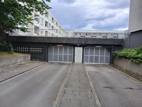 Foto - Garagenplatz Tiefgarage Arkturhof Garbsen Stellplatz