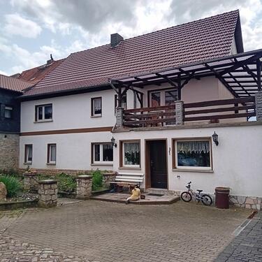 Foto - 8 Zimmer Mehrfamilienhaus, Wohnhaus zum Kaufen in Buttstädt