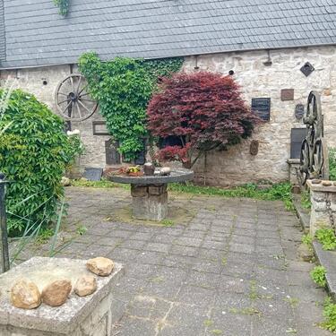 Foto - 8 Zimmer Mehrfamilienhaus, Wohnhaus in Buttstädt