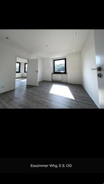 Foto - Erstbezug nach Sanierung+Balkon+Stellplatz+Keller in Sackgasse