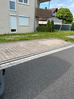 Foto - Vermiete PKW Stellplatz Markt Erlbach
