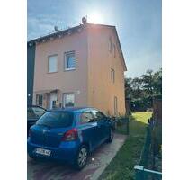 VON PRIVAT - Modernes Reihenendhaus in bester Lage, 2x Stellplatz - Fürstenfeldbruck