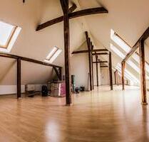 Lichtdurchflutete 5-Raum-Maisonette-Wohnung zu vermieten - Dresden Neustadt