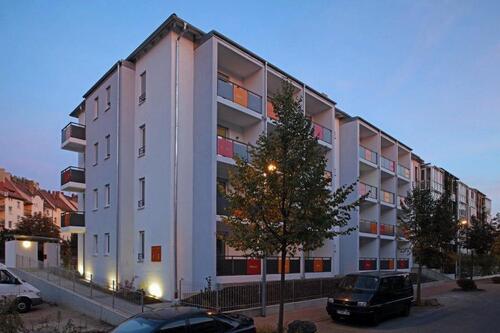 Foto - Zentrale 1-Zimmer Wohnung, teilmöbliert mit Sauna und Fitnessraum